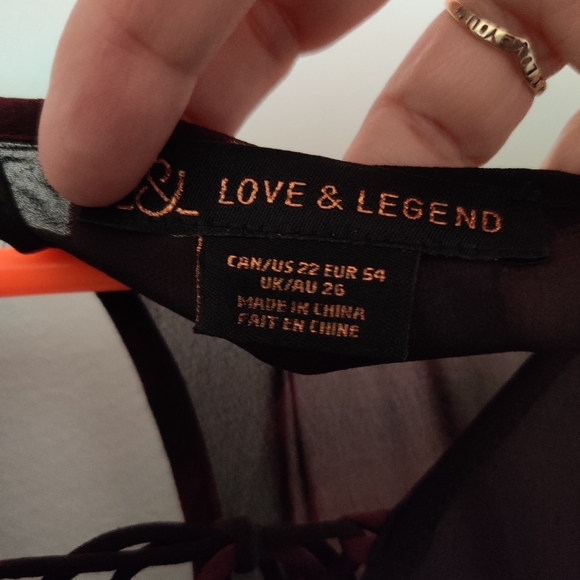 Robe rouge et noir - Picture 3 of 3